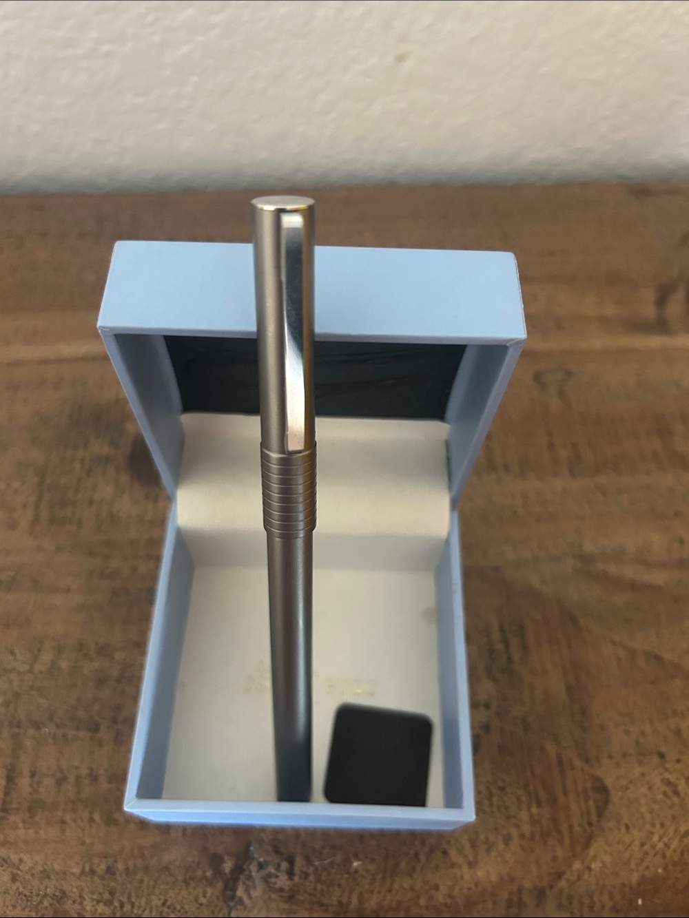 Sleek Matte Silver Metal Pen - Men Accessories fountain